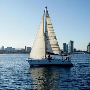  Bateau-hôtel Velero En Port Forum Sail Boat